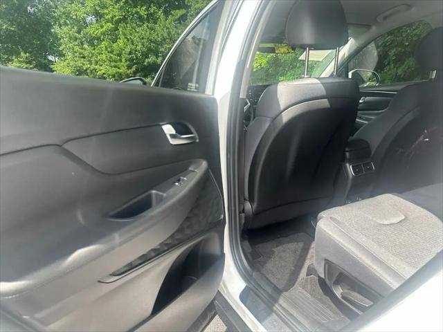2023 Hyundai Santa Fe SE