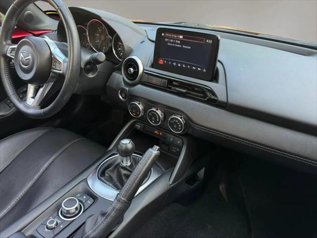 2022 Mazda MX-5 Miata RF Grand Touring