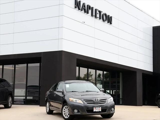 2010 Toyota Camry XLE V6 for sale in Naperville, IL