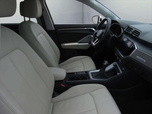 2021 Audi Q3 Premium Plus 40 TFSI quattro Tiptronic