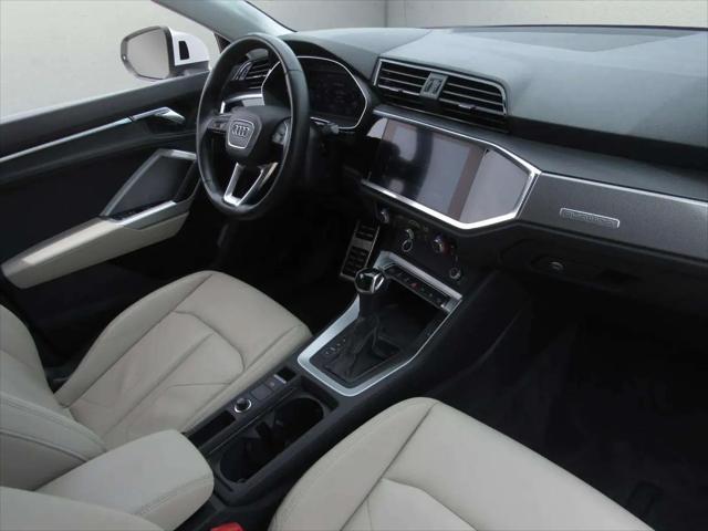 2021 Audi Q3 Premium Plus 40 TFSI quattro Tiptronic