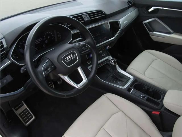 2021 Audi Q3 Premium Plus 40 TFSI quattro Tiptronic