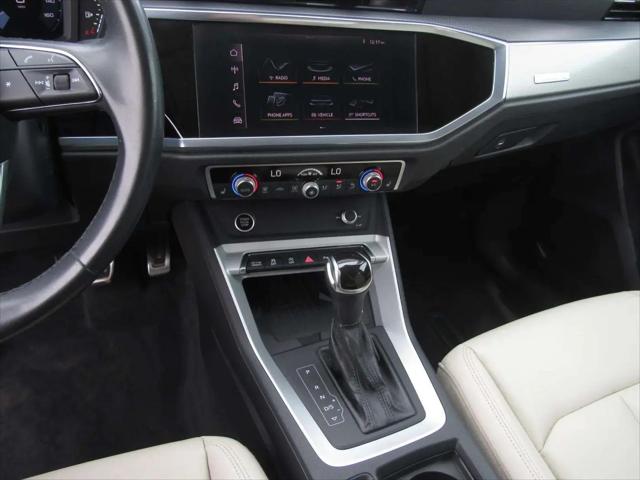 2021 Audi Q3 Premium Plus 40 TFSI quattro Tiptronic