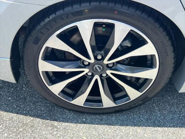 2023 Nissan Maxima Platinum Xtronic CVT
