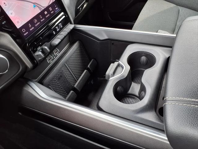 2025 Ram 1500 Big Horn Crew Cab 4x4 64 Box