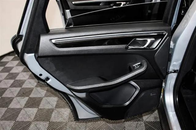 2018 Porsche Macan S