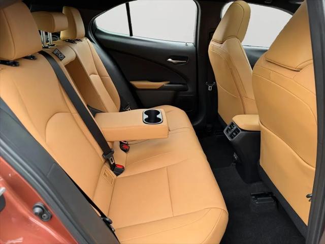 2025 Lexus 300 Premium
