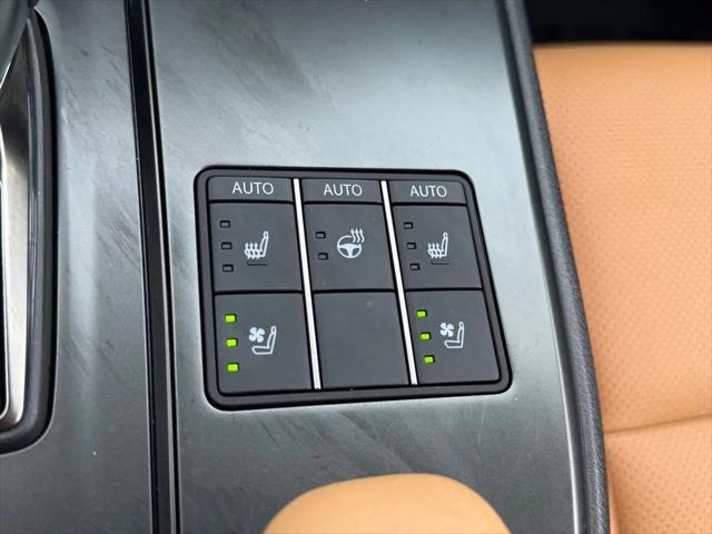 2025 Lexus 300 Premium
