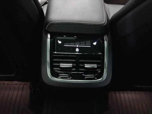 2021 Volvo XC60 T5 R-Design