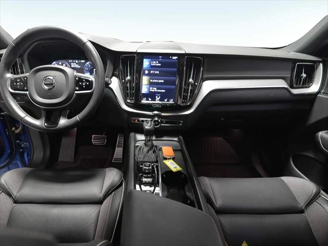 2021 Volvo XC60 T5 R-Design