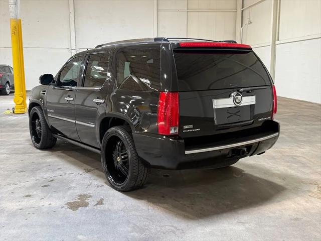 2011 Cadillac Escalade Platinum Edition