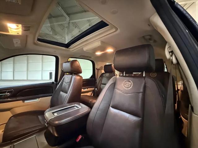 2011 Cadillac Escalade Platinum Edition