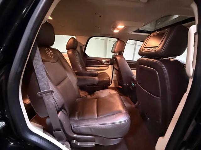 2011 Cadillac Escalade Platinum Edition