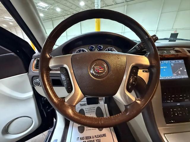 2011 Cadillac Escalade Platinum Edition