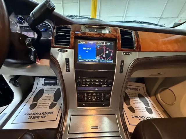 2011 Cadillac Escalade Platinum Edition