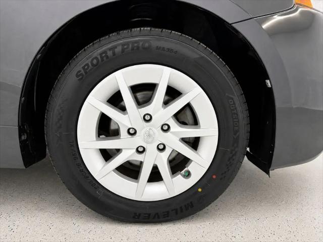 2012 Toyota Prius v Two