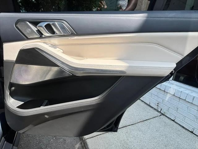 2021 BMW X7 M50i