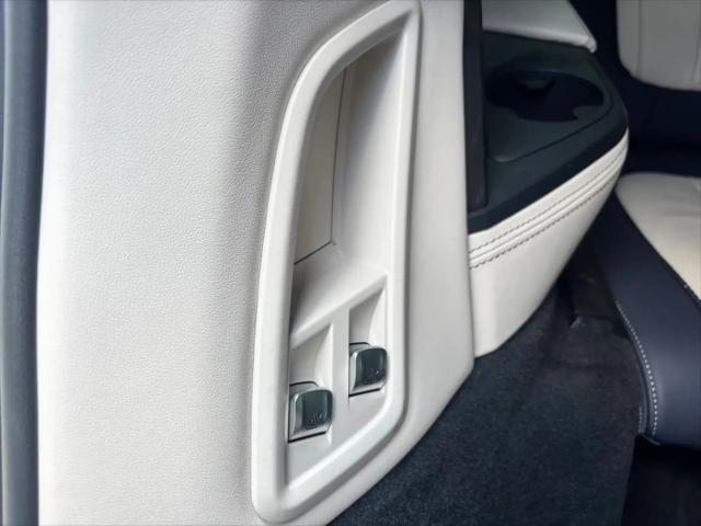 2021 BMW X7 M50i