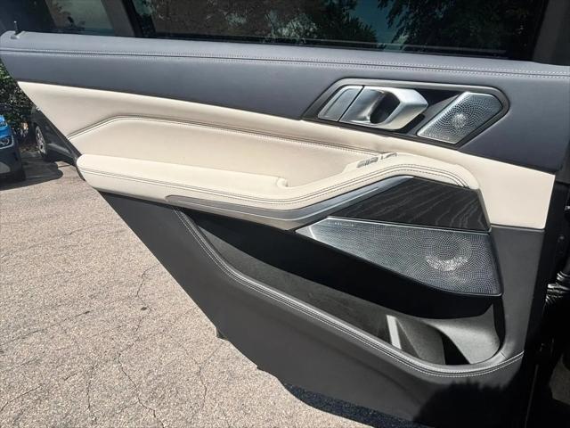 2021 BMW X7 M50i