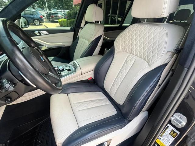 2021 BMW X7 M50i