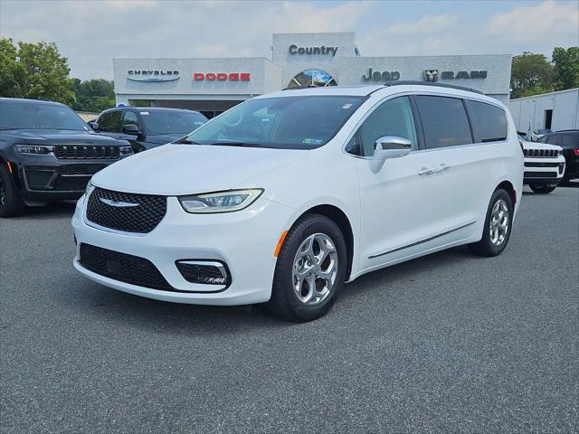 2022 Chrysler Pacifica Limited for sale in Oxford, PA