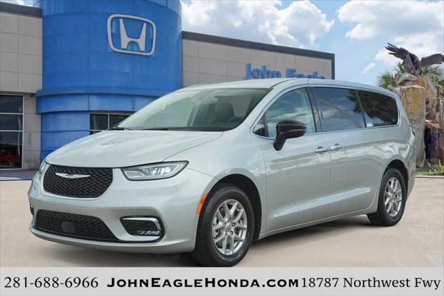 2024 Chrysler Pacifica Touring L for sale in Houston, TX