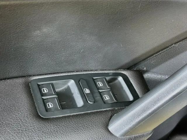 2015 Volkswagen Passat 1.8T SE