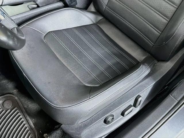 2015 Volkswagen Passat 1.8T SE