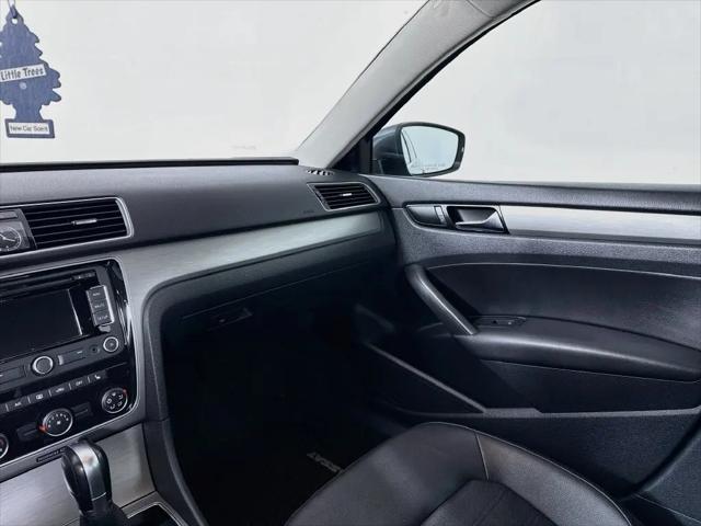 2015 Volkswagen Passat 1.8T SE
