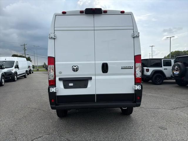 2026 Ram ProMaster Cargo Van Tradesman High Roof 136 WB w/Pass Seat