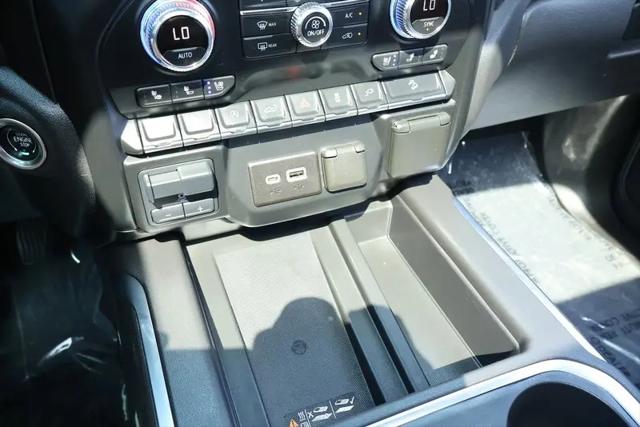 2021 GMC Sierra 1500 4WD Crew Cab Short Box AT4