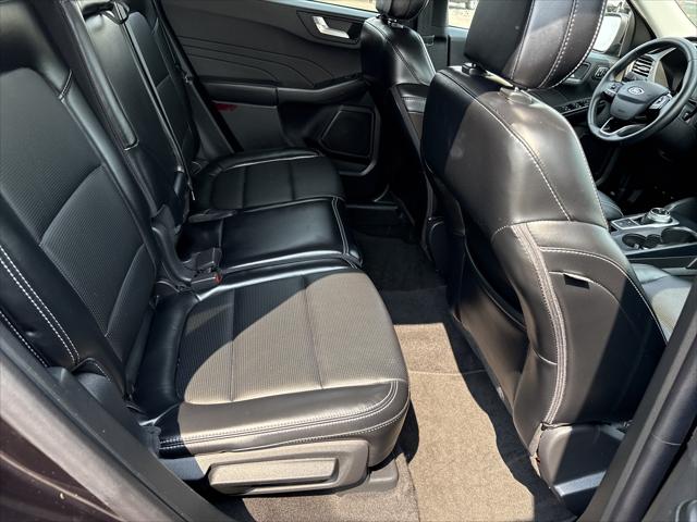 2025 Ford Escape Platinum