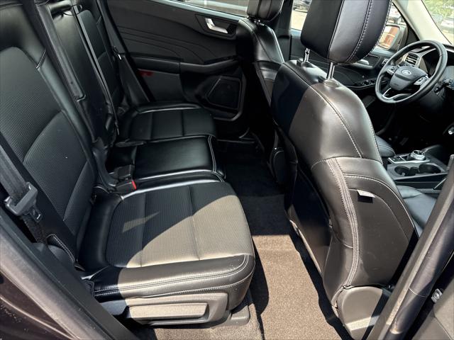 2025 Ford Escape Platinum