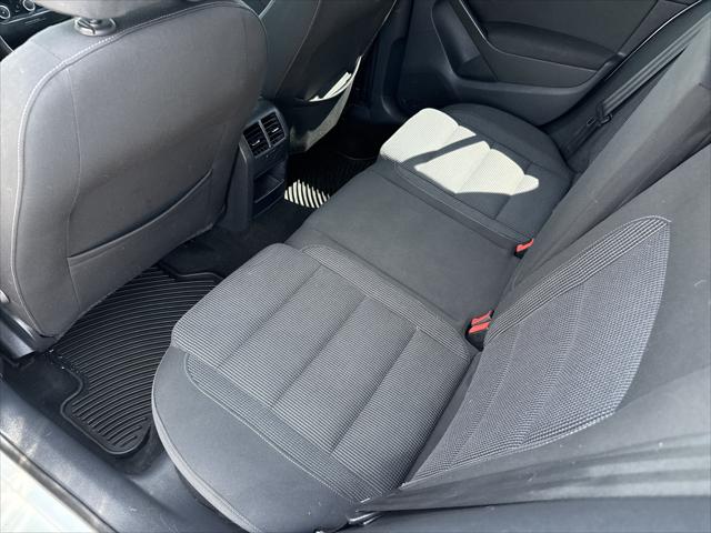 2011 Volkswagen Golf TDI 4-Door