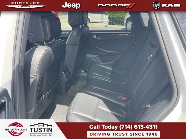 2024 Porsche Macan 4DR AWD