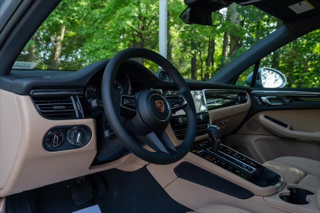 2026 Porsche Macan AWD