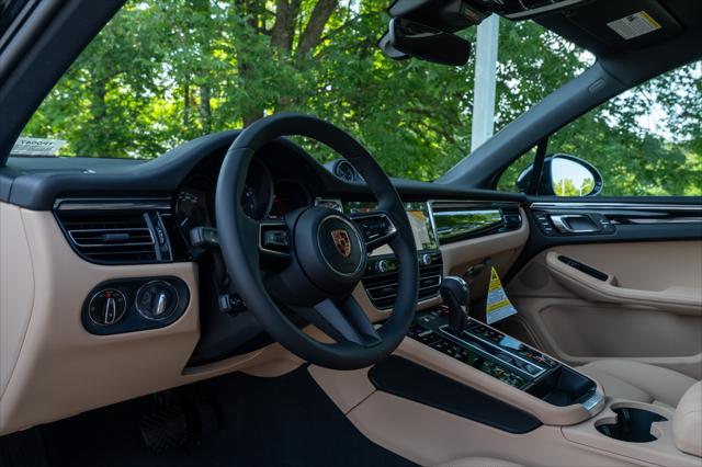 2026 Porsche Macan AWD