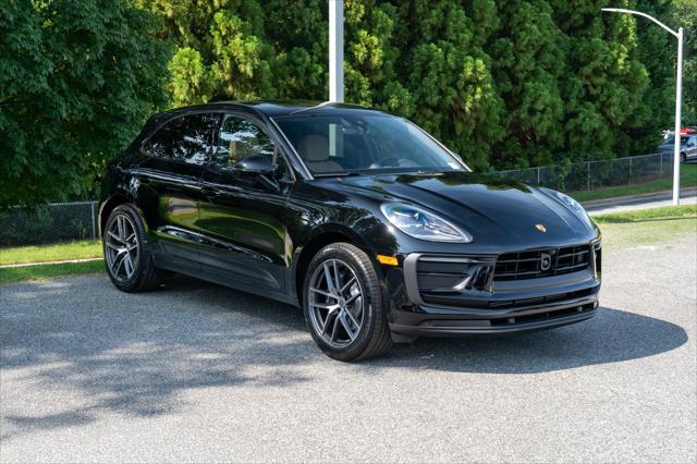 2026 Porsche Macan AWD