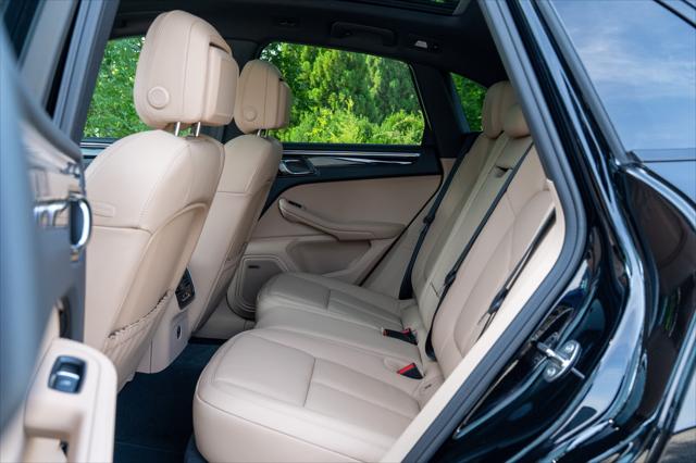 2026 Porsche Macan AWD