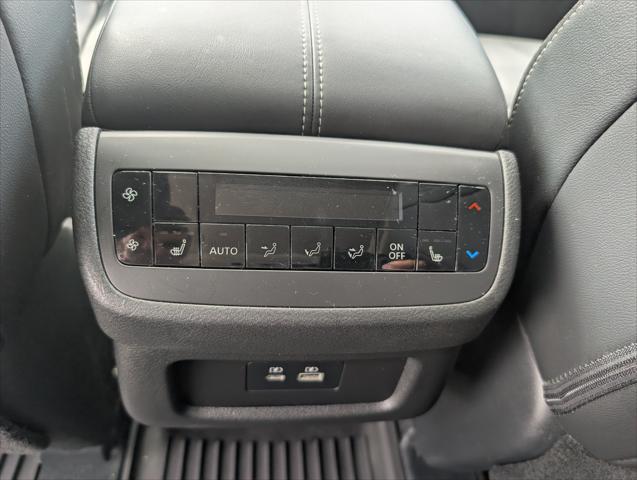 2024 Nissan Pathfinder SL 4WD