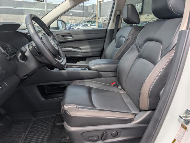 2024 Nissan Pathfinder SL 4WD