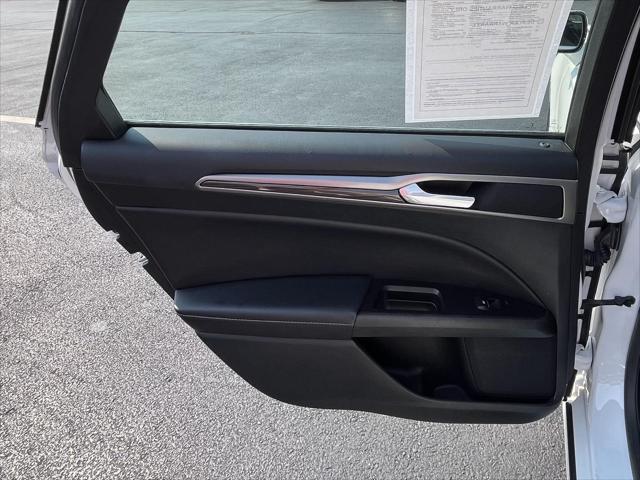 2017 Ford Fusion SE