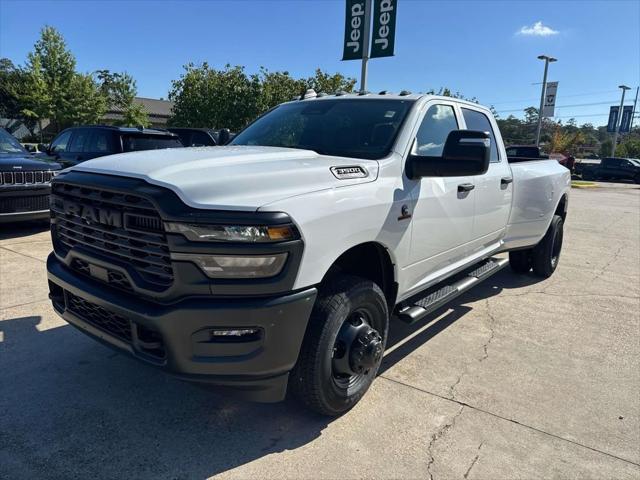 2026 RAM Ram 3500 RAM 3500 TRADESMAN CREW CAB 4X4 8 BOX