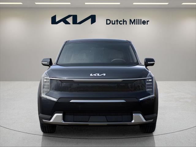 2026 Kia EV9 Light Short Range