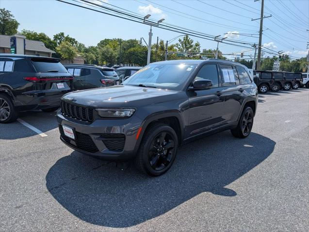 2023 Jeep Grand Cherokee Altitude 4x4 2023 Jeep Grand Cherokee Altitude 4x4