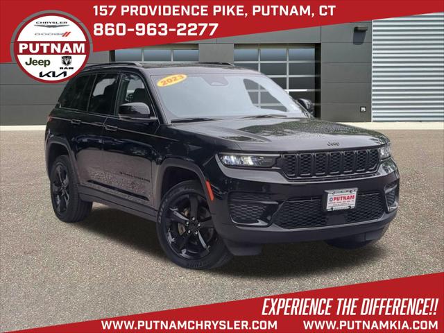 2023 Jeep Grand Cherokee Altitude 4x4 for sale in Putnam, CT