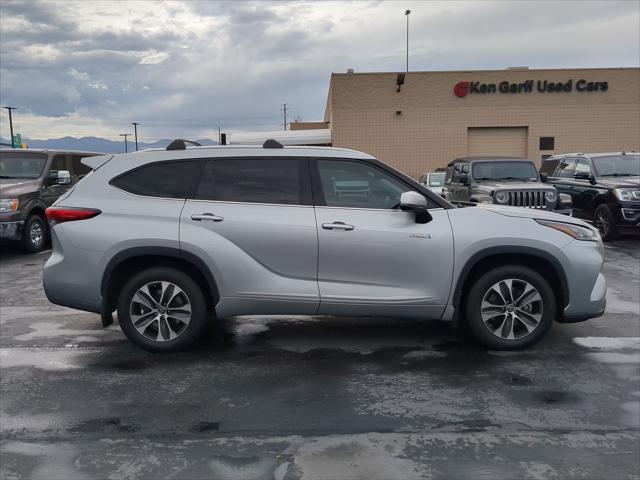 2020 Toyota Highlander Hybrid XLE