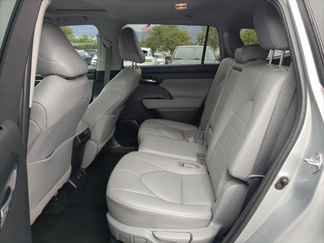 2020 Toyota Highlander Hybrid XLE