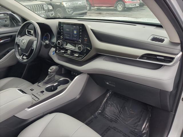 2020 Toyota Highlander Hybrid XLE