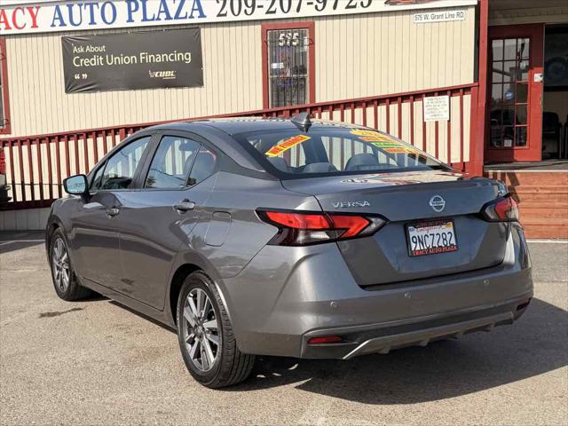 2020 Nissan Versa SV Xtronic CVT